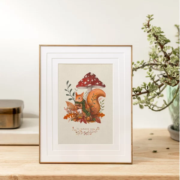 Affiche d’automne illustrée représentant un écureuil roux avec un champignon et des feuillages aux couleurs chaudes.