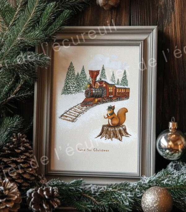 Train de Noël rouge dans un paysage enneigé avec un écureuil sur une souche.